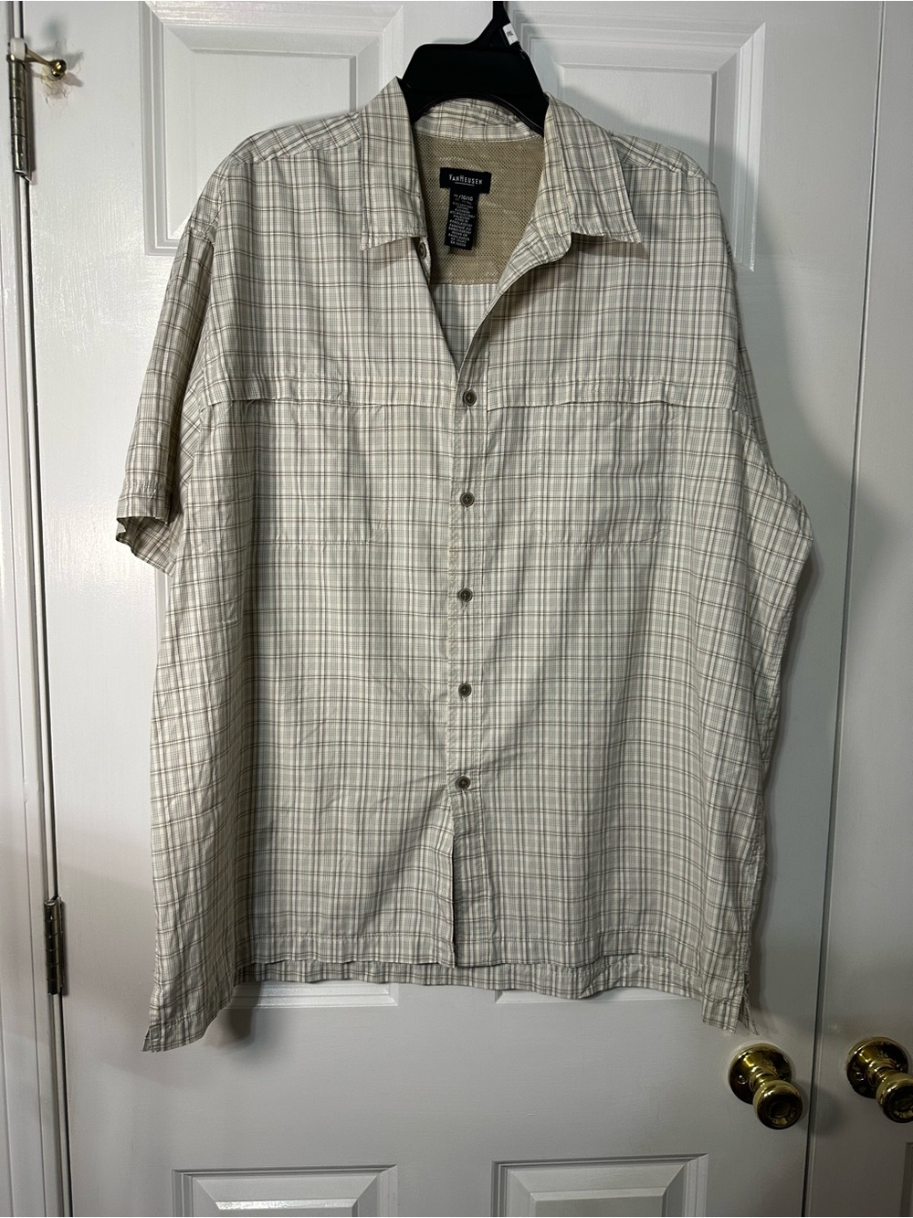 Van Heusen Men's Short-Sleeve Plaid Button-Down Shirt - Cream and Light Tan